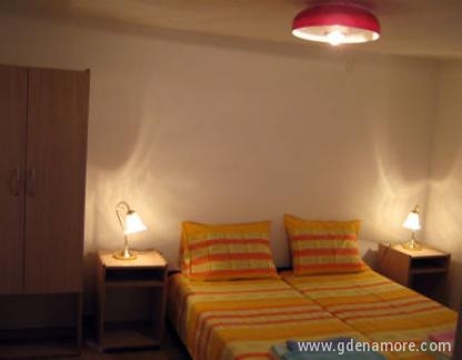 Vila Ponta, Privatunterkunft im Ort Dobre Vode, Montenegro